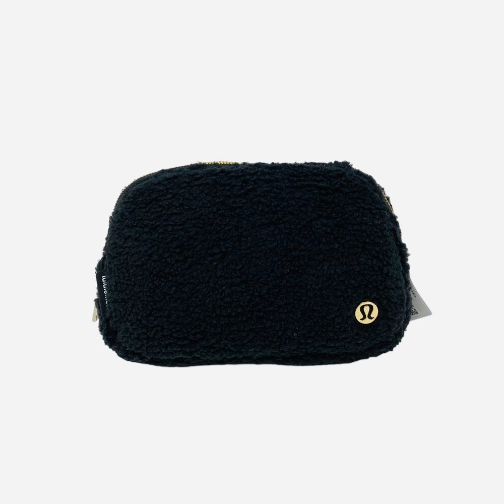 Lululemon Belt Bag Wander Puff Black NWT
